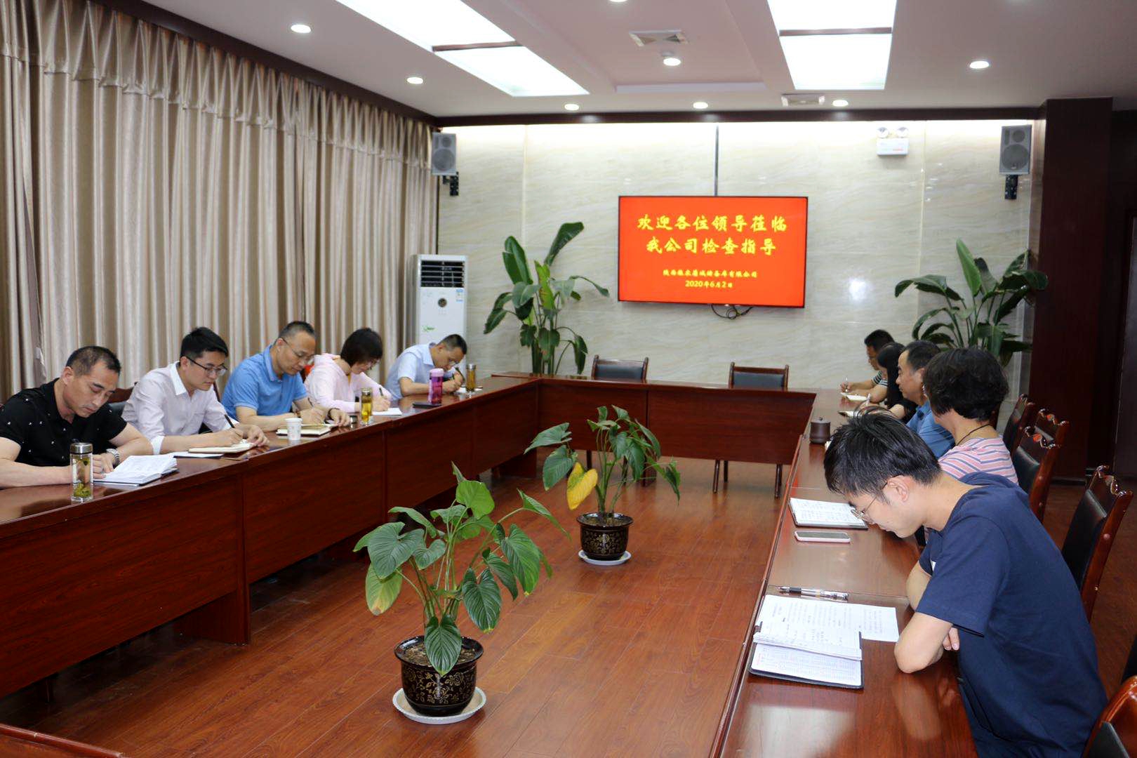 陜儲(chǔ)糧集團(tuán)對(duì)蒲城庫、大荔庫、華州庫開展安全生產(chǎn)工作專項(xiàng)檢查及區(qū)域夏糧生產(chǎn)質(zhì)量情況調(diào)查