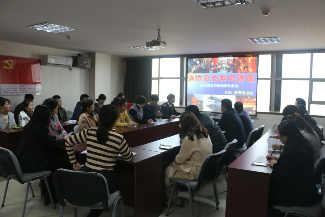 糧農(nóng)營(yíng)銷開展消防培訓(xùn)演練活動(dòng)